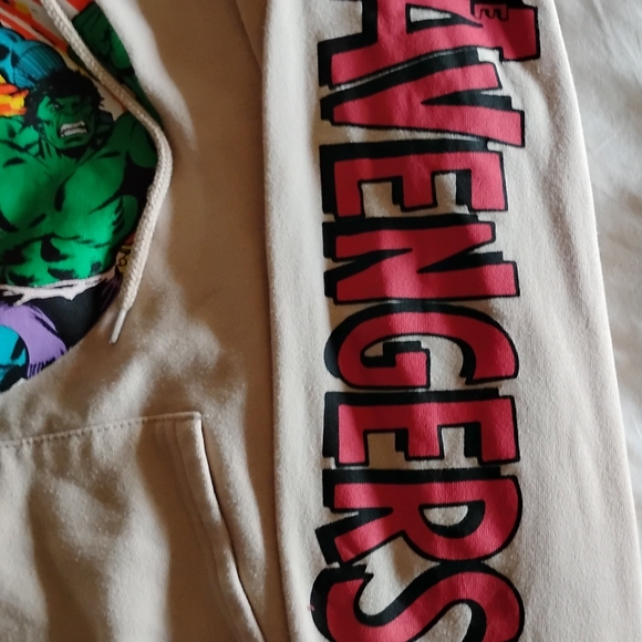 Marvel Avengers Hoodie - Picture 2 of 4
